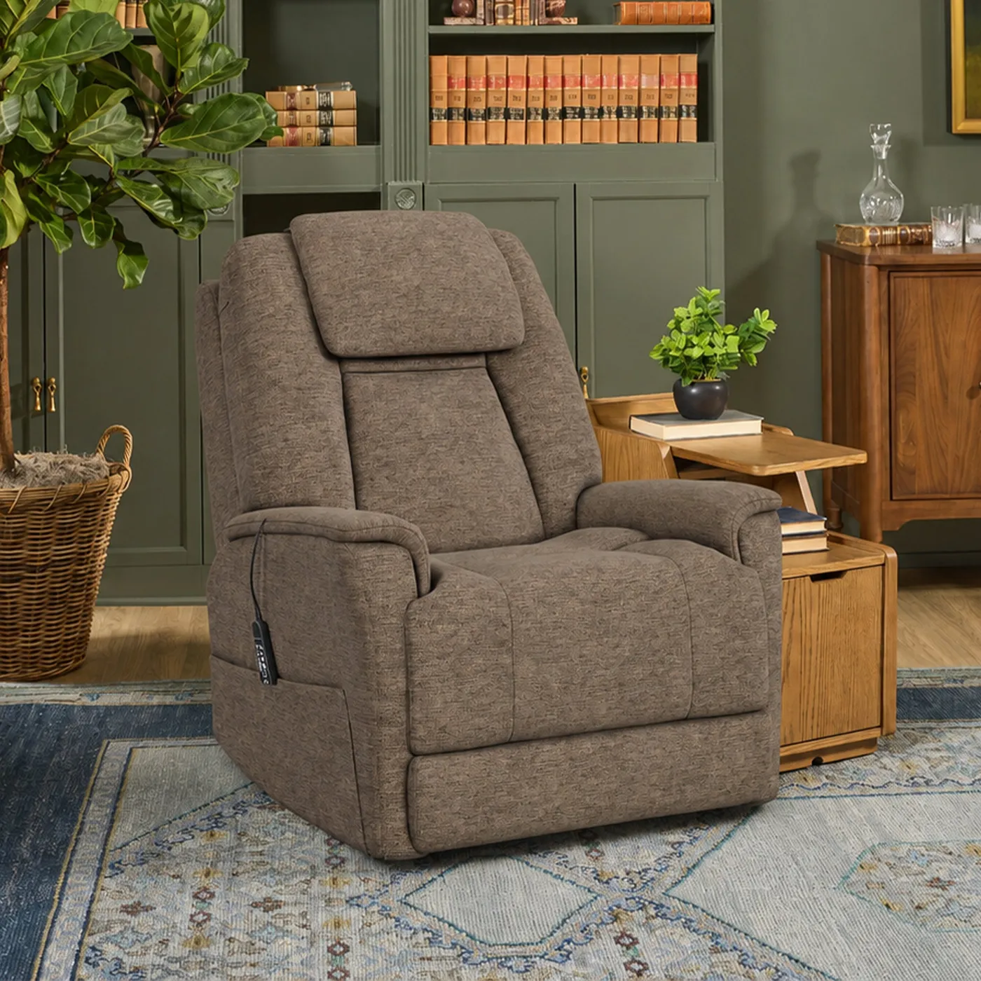 Model 3+ Petite Power Rocking or Lift Recliner, photo 2