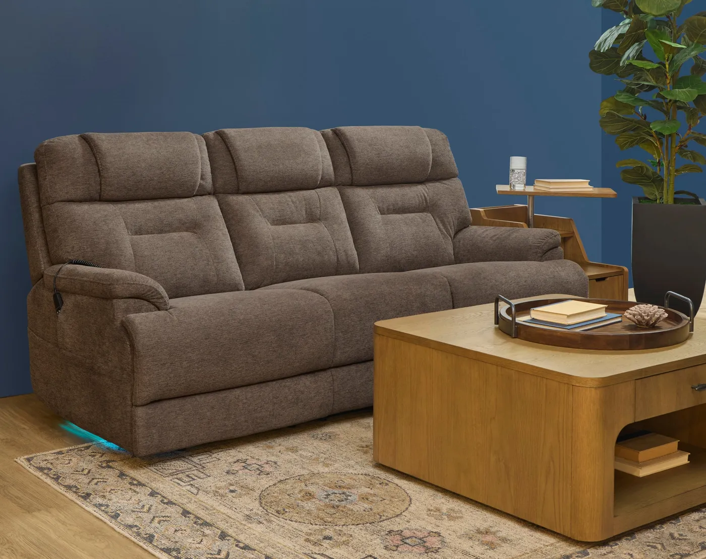 Zofa Power Reclining Sofa with Console, photo 5