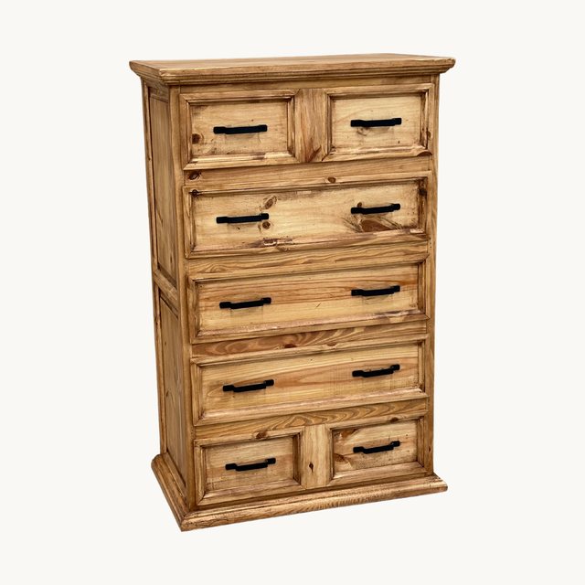 Traditional Traditional 7-Drawer Chest